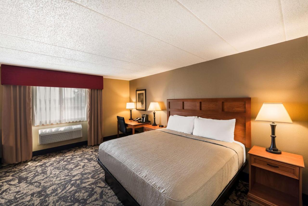 Best Western Derby Inn Eagle River Exterior foto